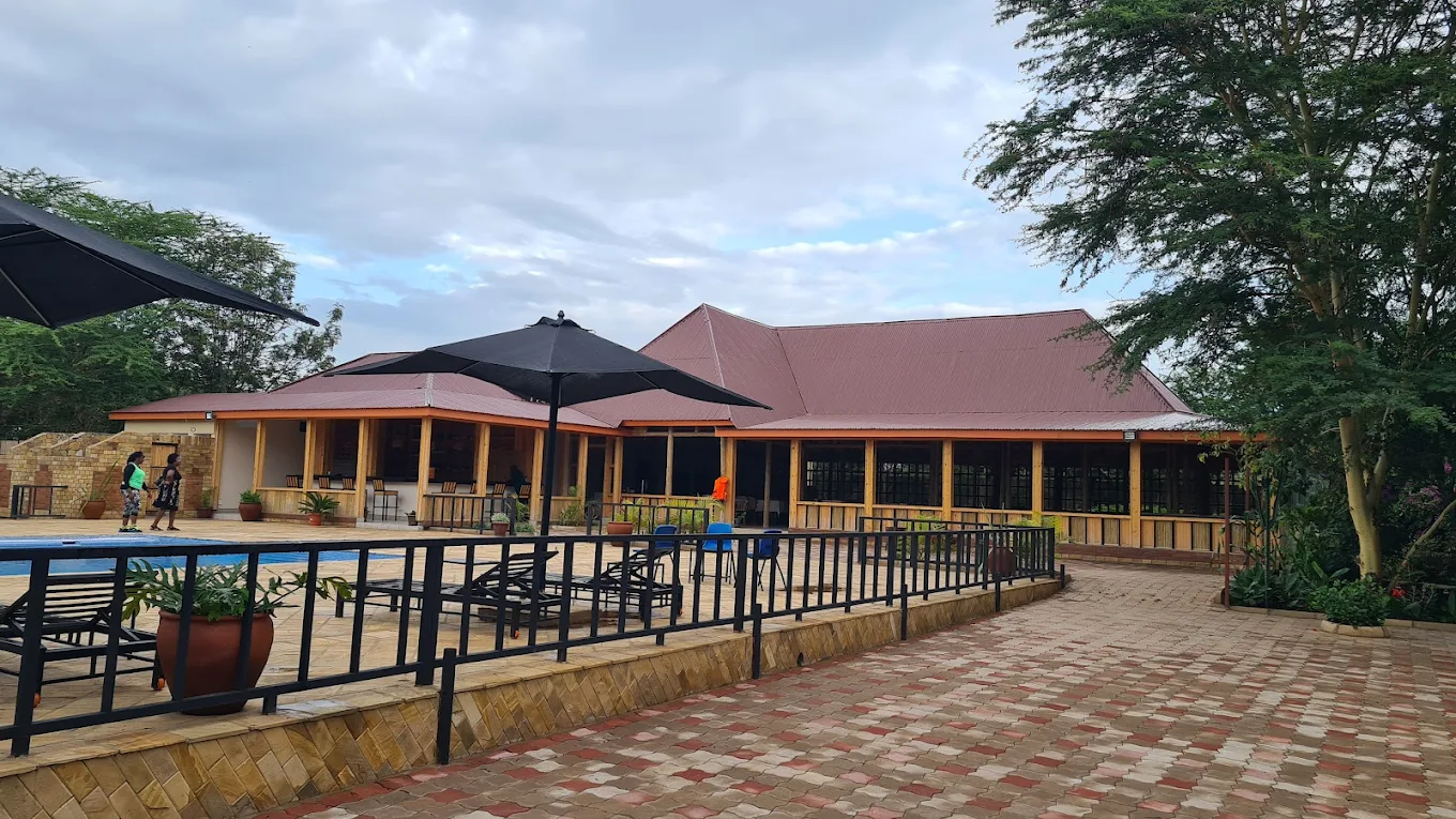Pazuri Inn