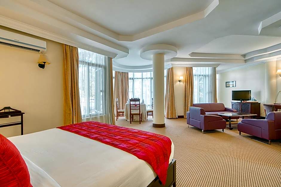 Kibo Palace Hotel 8