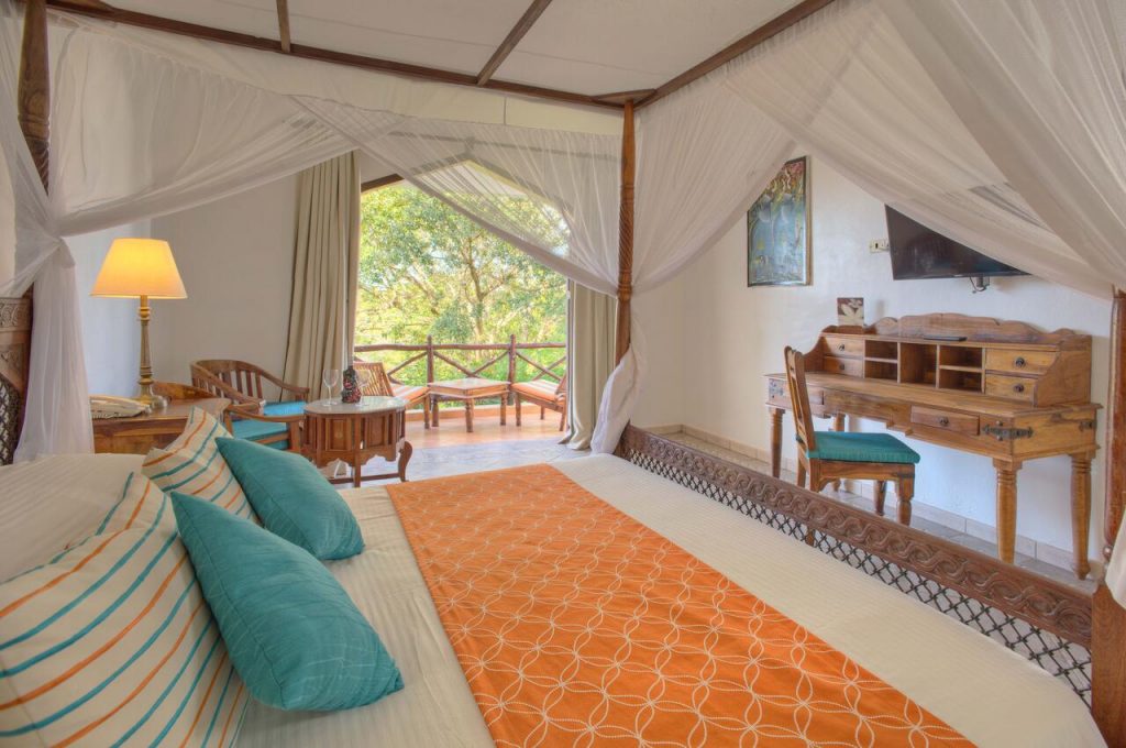 Bluebay Beach Resort 8
