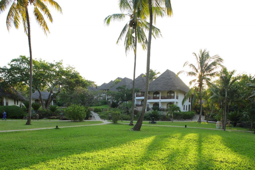 Bluebay Beach Resort 9