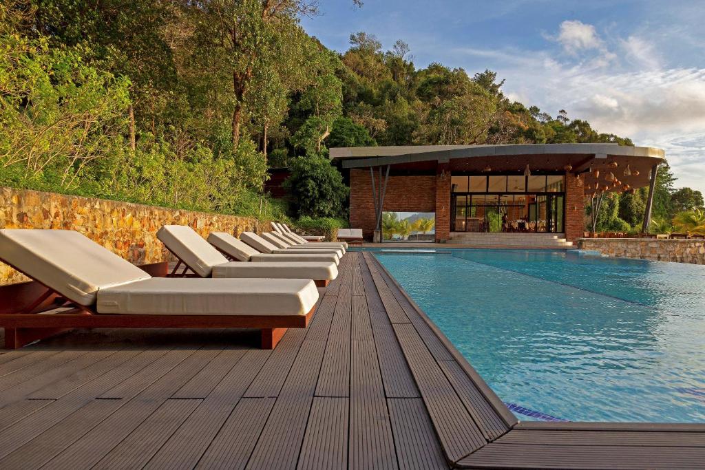 Pearl Beach Resort & Spa