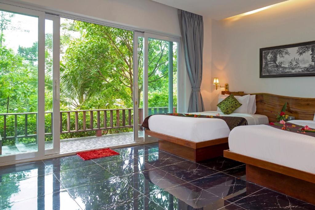 Pearl Beach Resort & Spa 3