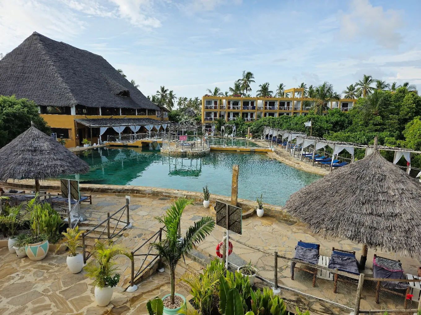 Reef & Beach Resort 2